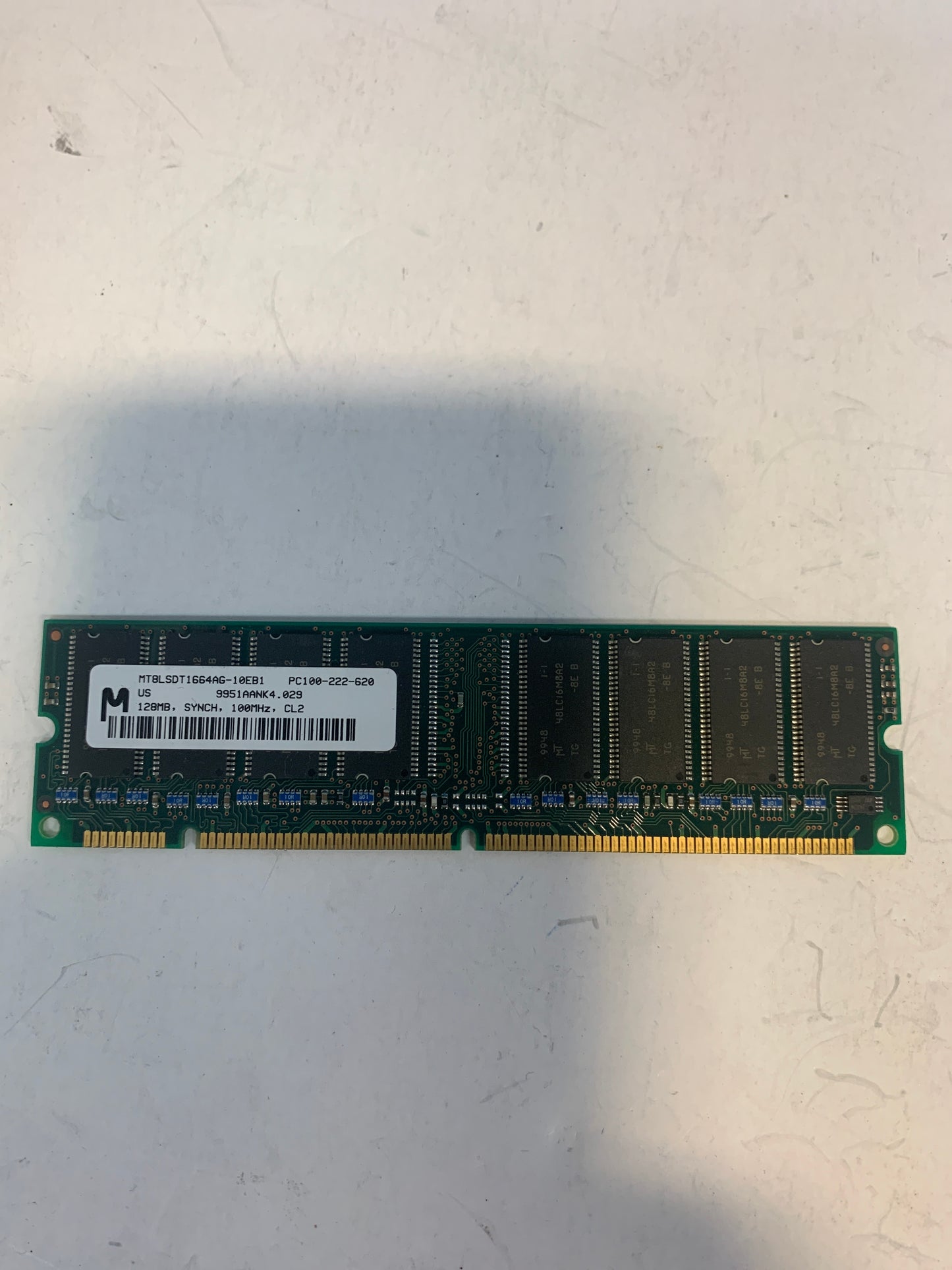 Infineon Compaq HYS64V16220GU-8-C 128MB SDRAM 100MHZ Desktop memory