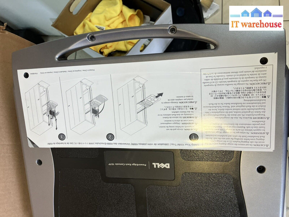 15’ Dell Poweredge 04Y067 15Fp Rack Mount Console Lcd Monitor W/ Keyboard