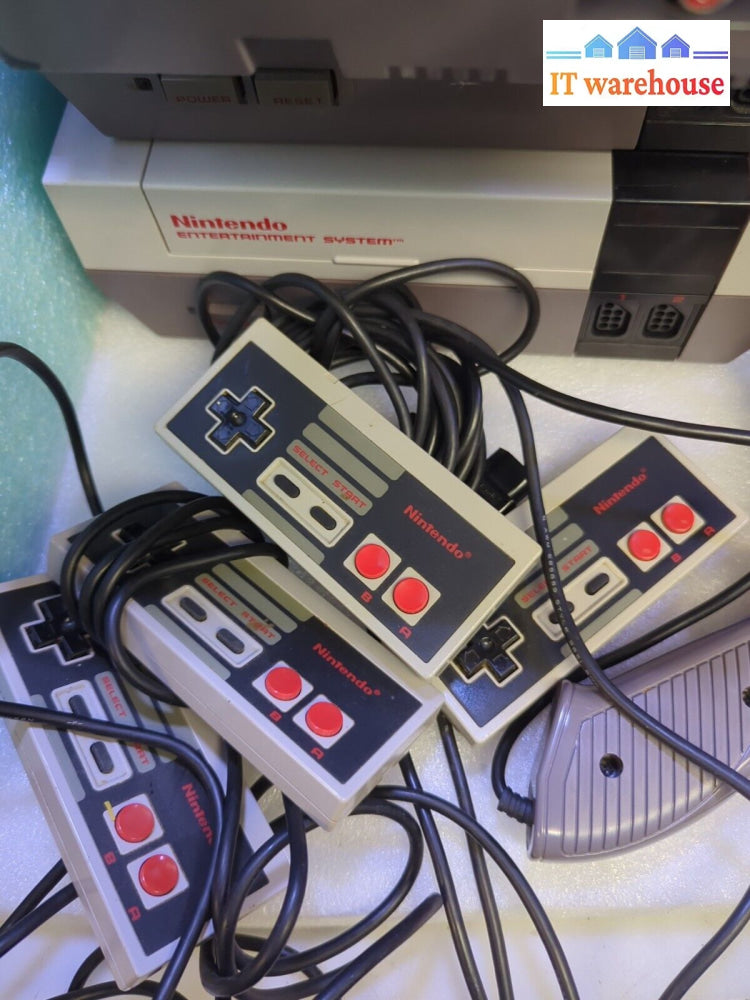 3X Nintendo Entertainment System Consoles Nes-001 + 4X Controller (For Parts) -