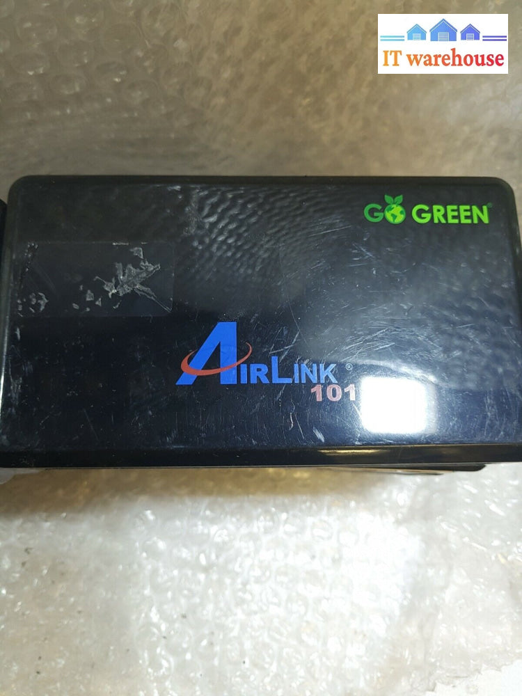 - 8X Airlink 101 8-Port 10/100/1000 Green Switch Agsw802 (No Adapter)