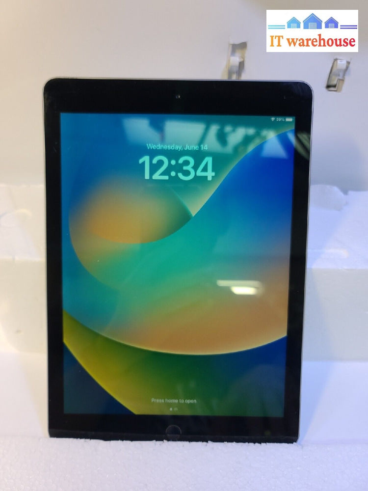 - Apple Ipad 9.7 5Th Gen (A1822) 32Gb Wi-Fi /Ios 16. 4. 1 (Bypass Read)