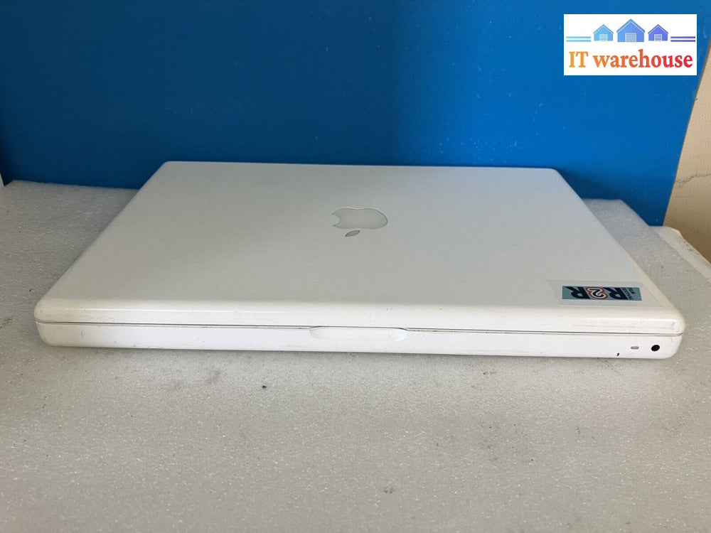 ~ Apple Macbook 13’ Laptop 2008 A1181 C2D 2.4Ghz / 2Gb 160Gb Os 10.5 (Read)