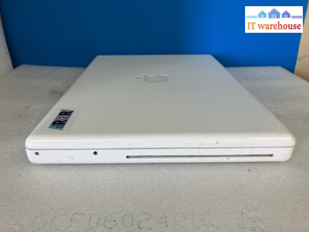 ~ Apple Macbook 13’ Laptop 2008 A1181 C2D 2.4Ghz / 2Gb 160Gb Os 10.5 (Read)