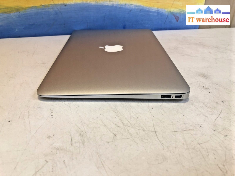 $ Apple Macbook Air 11’ A1370 Mid 2011 I5-2467M 1.6Ghz/4Gb/No Hdd - Lcd Cracked