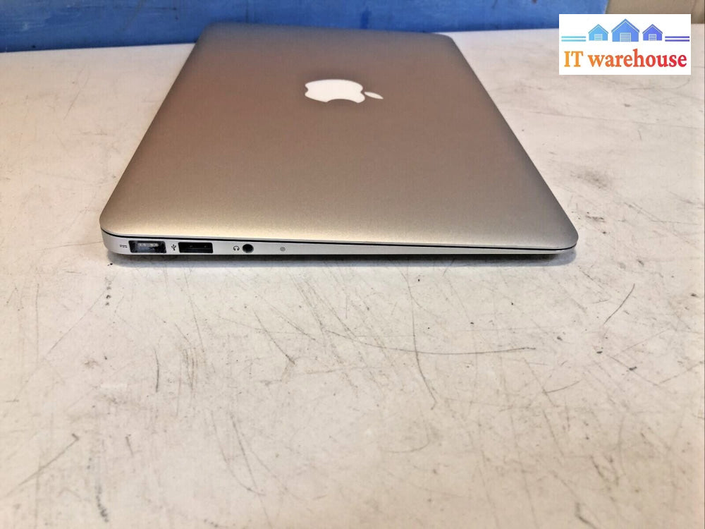 $ Apple Macbook Air 11’ A1370 Mid 2011 I5-2467M 1.6Ghz/4Gb/No Hdd - Lcd Cracked