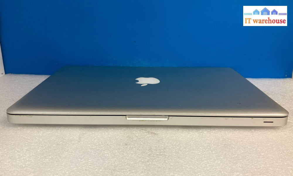 ~ Apple Macbook Pro Late 2008 13’ Laptop Core 2 Duo / 2Gb Ram 64Gb Ssd (Read)