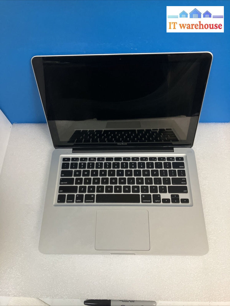 ~ Apple Macbook Pro Late 2008 13’ Laptop Core 2 Duo / 2Gb Ram 64Gb Ssd (Read)