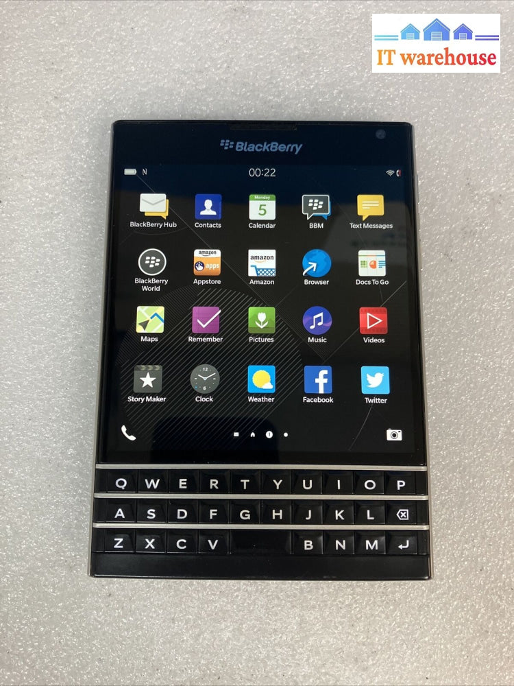~ Blackberry Passport 32Gb Factory Unlocked (Sqw100-1) Gsm 4G Lte Smartphone