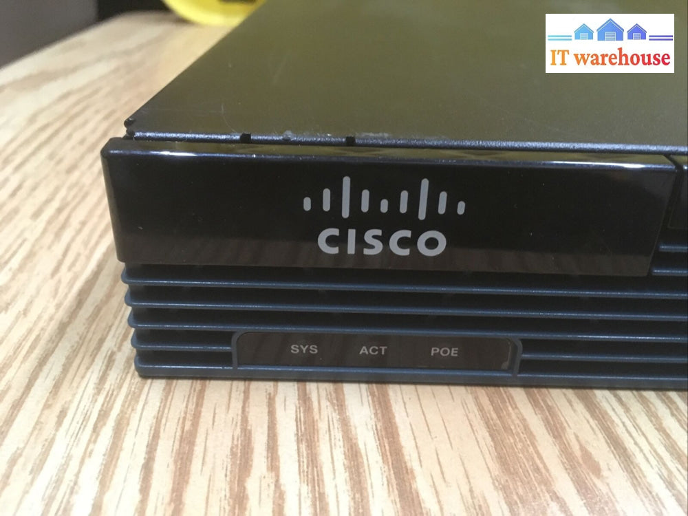 + Cisco 2901 Integrated Security Services Gigabit Router