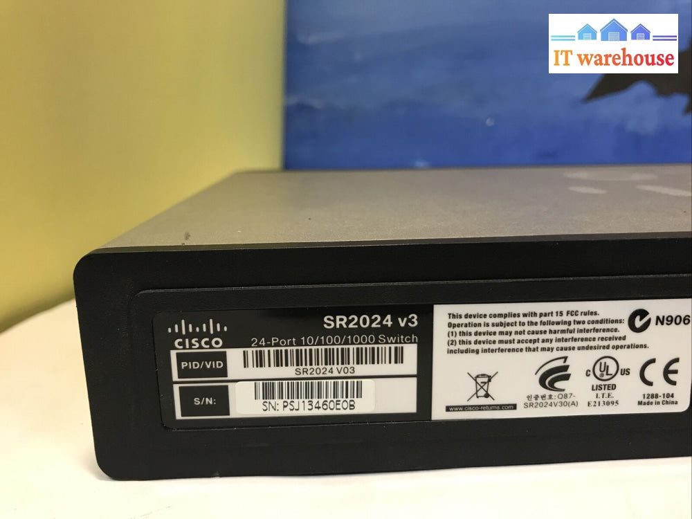 Cisco Sr2024C V3- 24 Port Gigabit Network 10/100/1000 Switch