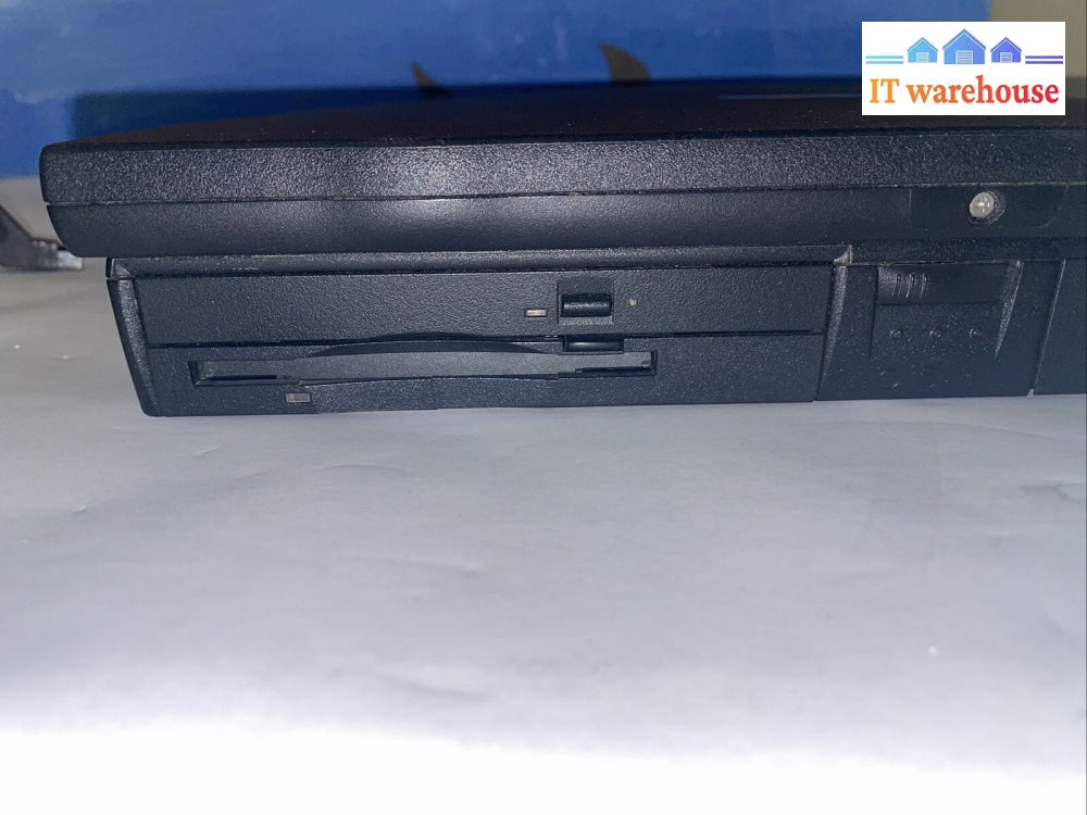 Dell Inspiron 7500 Piii 450Mhz 64Mb 4.3Gb Floppy/ Cd Drive