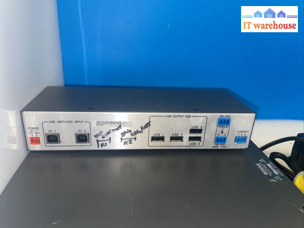 Extron Xpa 2001-70V Power Amplifier W/ & Sw 2 Usb Switch