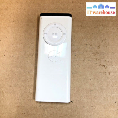 $ Genuine Apple A1156 Tv Remote White For (Minor Crack)