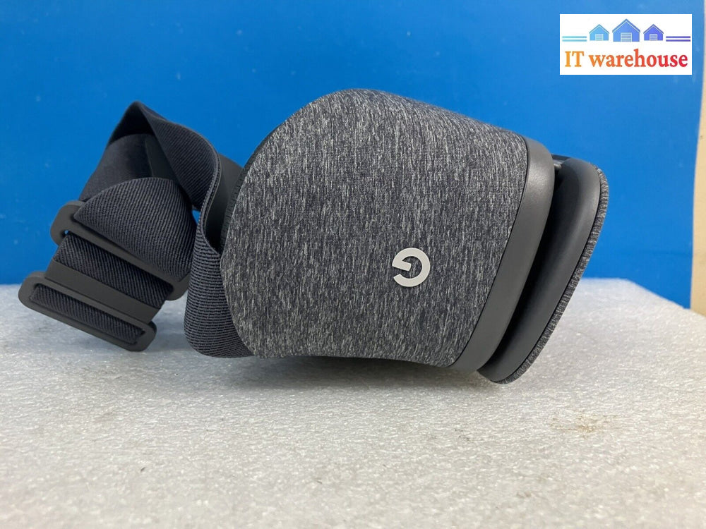 ~ Google Daydream View Vr Headset Ga9A00001-A03 And Box (No Remote)