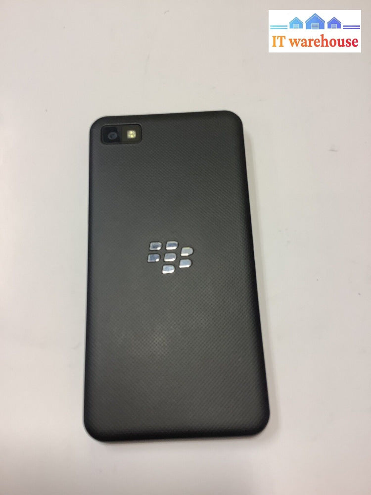 (Grade A) Blackberry Z10 Stl100-3 16Gb Gsm 4G Cell Phone(Carrier:rogers)