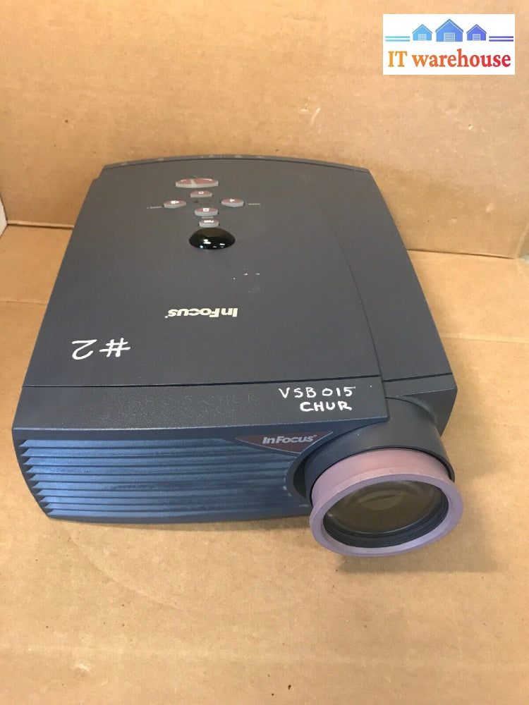 Infocus Lp425Z 900 Lumens 400:1 Digital Multimedia Projector 329 Lamp Hours Only