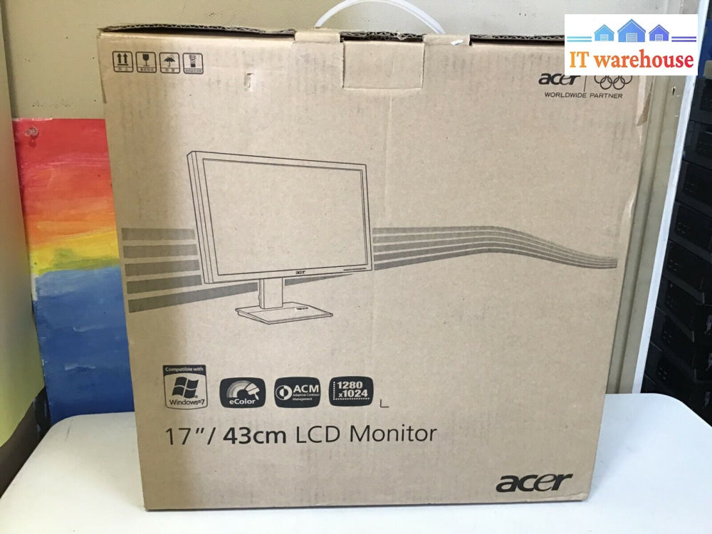 New Acer V173 17’ 1280X1024 Lcd Monitor Only Vga Tested