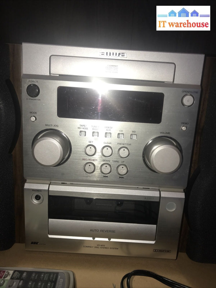 Nice ~ Aiwa Xr-M10 Component System With Speakers + Remote