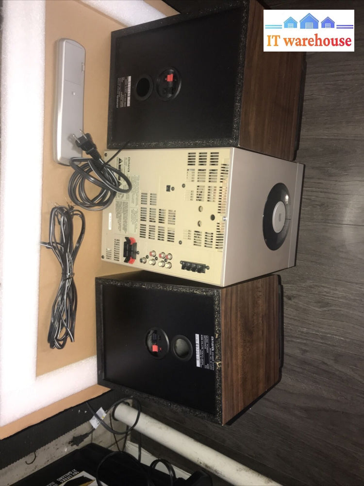 Nice ~ Aiwa Xr-M10 Component System With Speakers + Remote