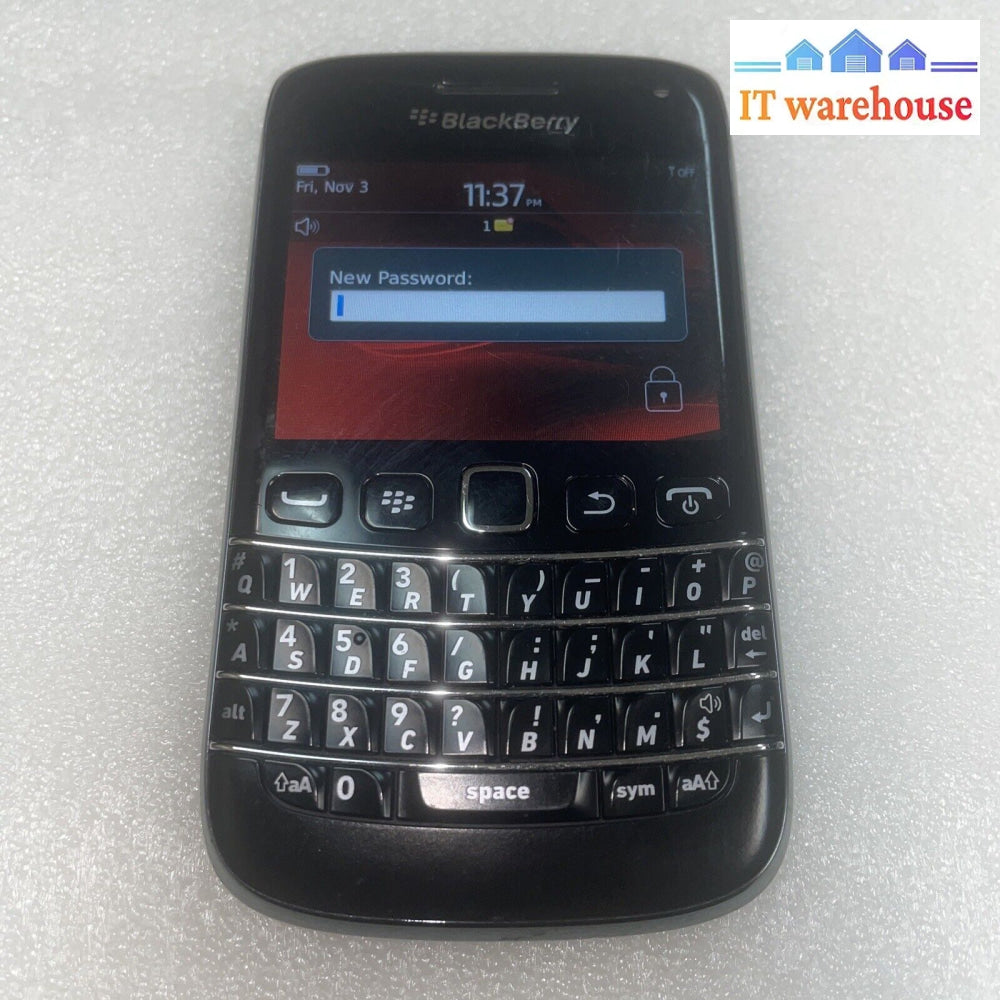 (Nice) Blackberry Bold 9790 8G Cell Phone (Carrier: Bell)