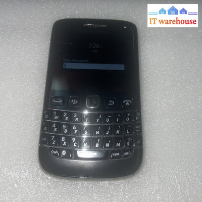 (Nice) Blackberry Bold 9790 8G Cell Phone (Carrier: Rogers)