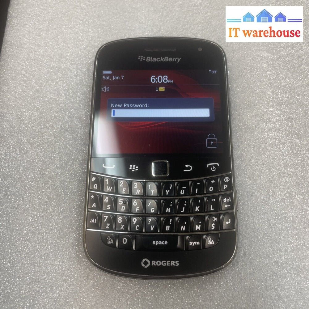 (Nice) Blackberry Bold 9900 8G Cell Phone (Carrier: Rogers Fido)