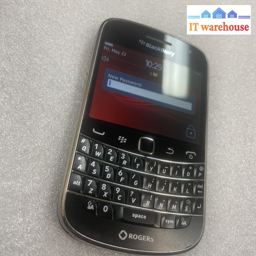 (Nice) Blackberry Bold 9900 8G Cell Phone (No Battery. Carrier: Rogers Fido)