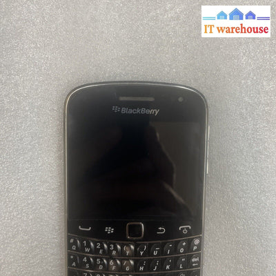 (Nice) Blackberry Bold 9900 8G Cell Phone (No Battery. Carrier: Rogers Fido)