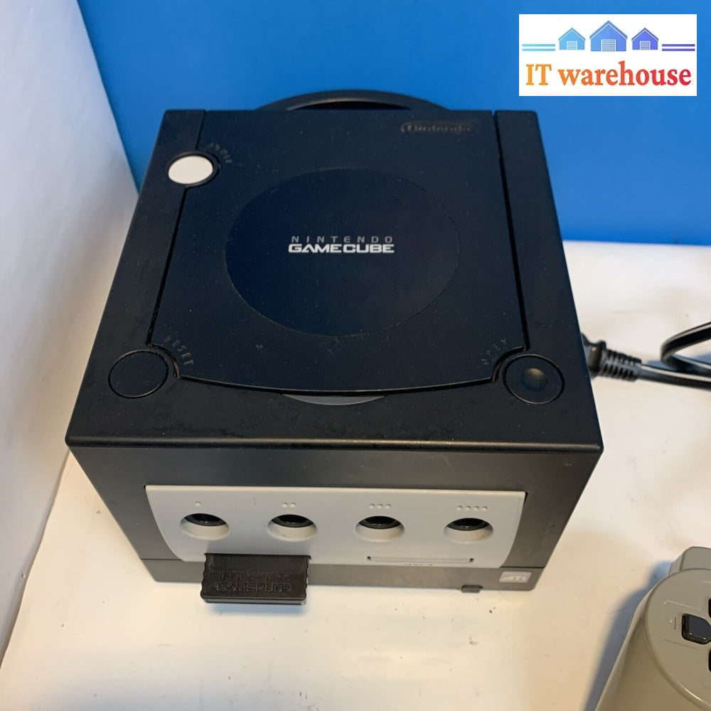 Nintendo top GameCube DOL-101 in Black