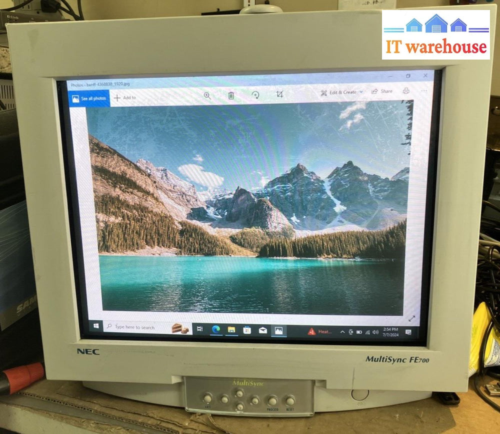 Nrc Multisync Fe700 Model Jc-17W01 Crt Color Monitor (Screen Delaminated Read) ~