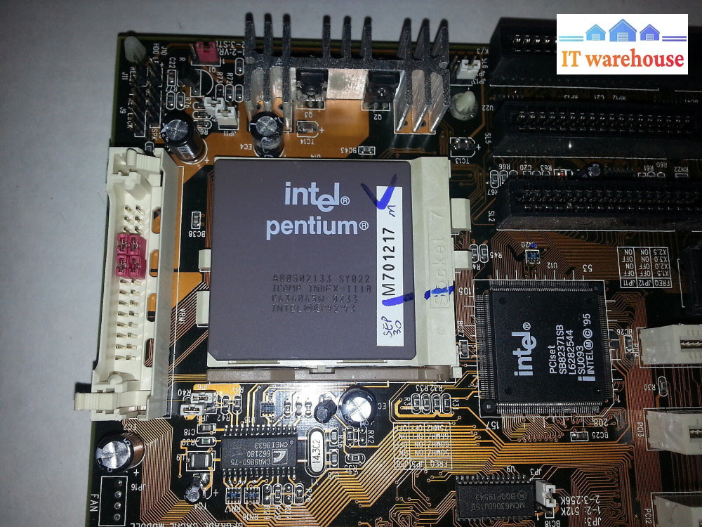 P&Q L-9635-8 Ml-1 94V-0 Socket-7 Motherboard W/ Intel Pentium Cpu A80502133