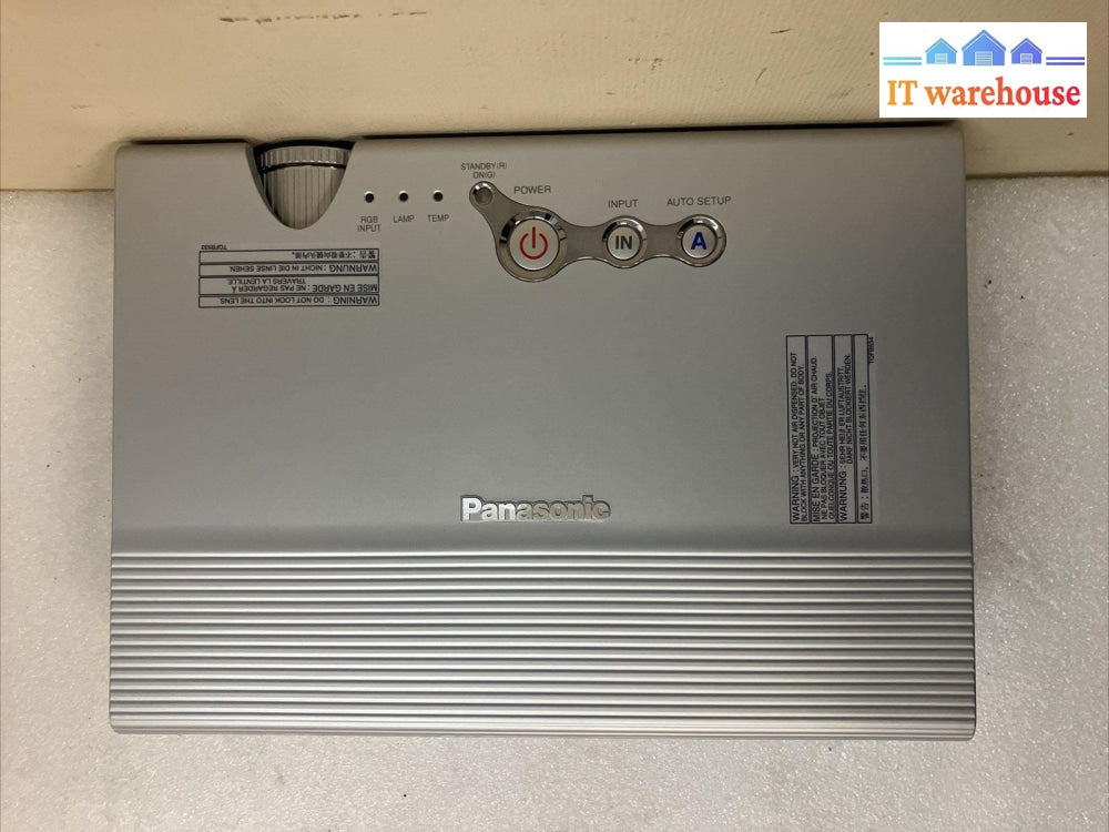 ~ Panasonic Pt-Lb10U Projector 220 Watts 2 000 Lumens *Tested/Working*