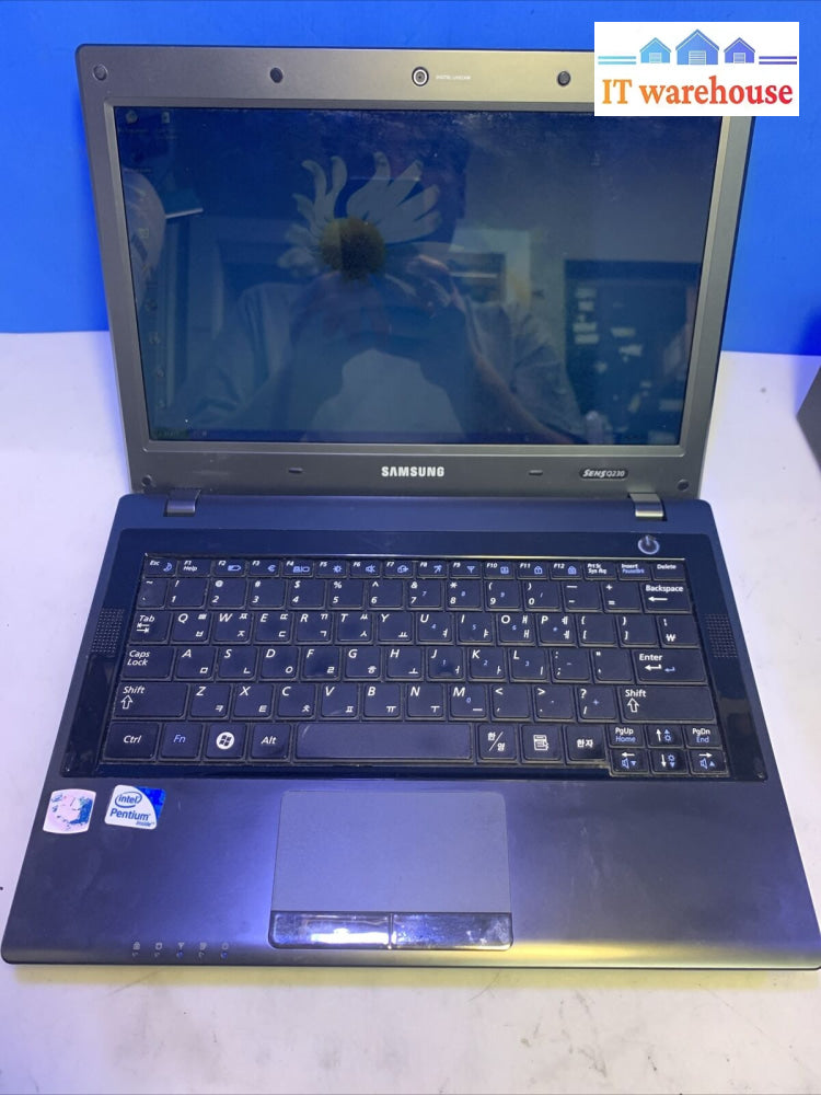 Samsung 12” Laptop Intel P6100 2Gb 300Gb Hd Windows Xp (English/Krean Keyboard)