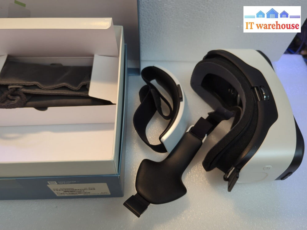 Samsung Gear Vr Sm-R321 Innovator Edition Virtual Reality Headset For Galaxy S6-