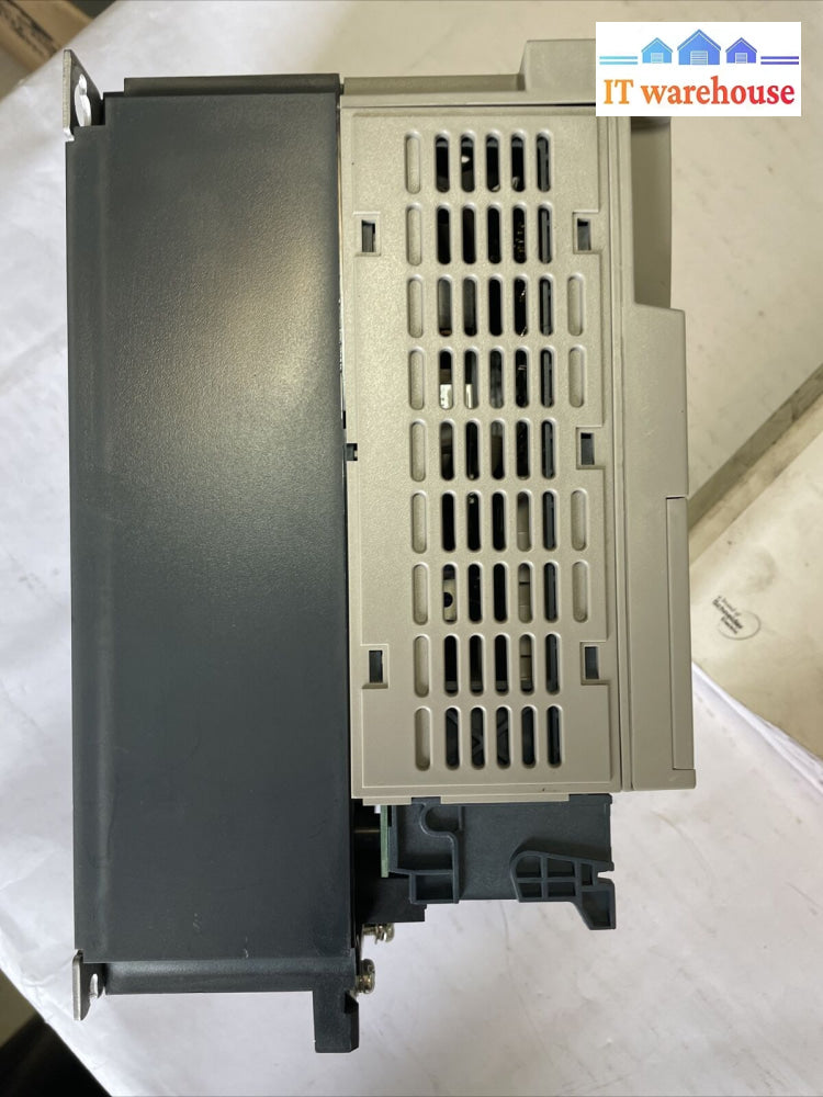 Schneider Electric Altivar Machine 0.75 Kw 1 Hp Atv61H075M3 Ac Speed Drive