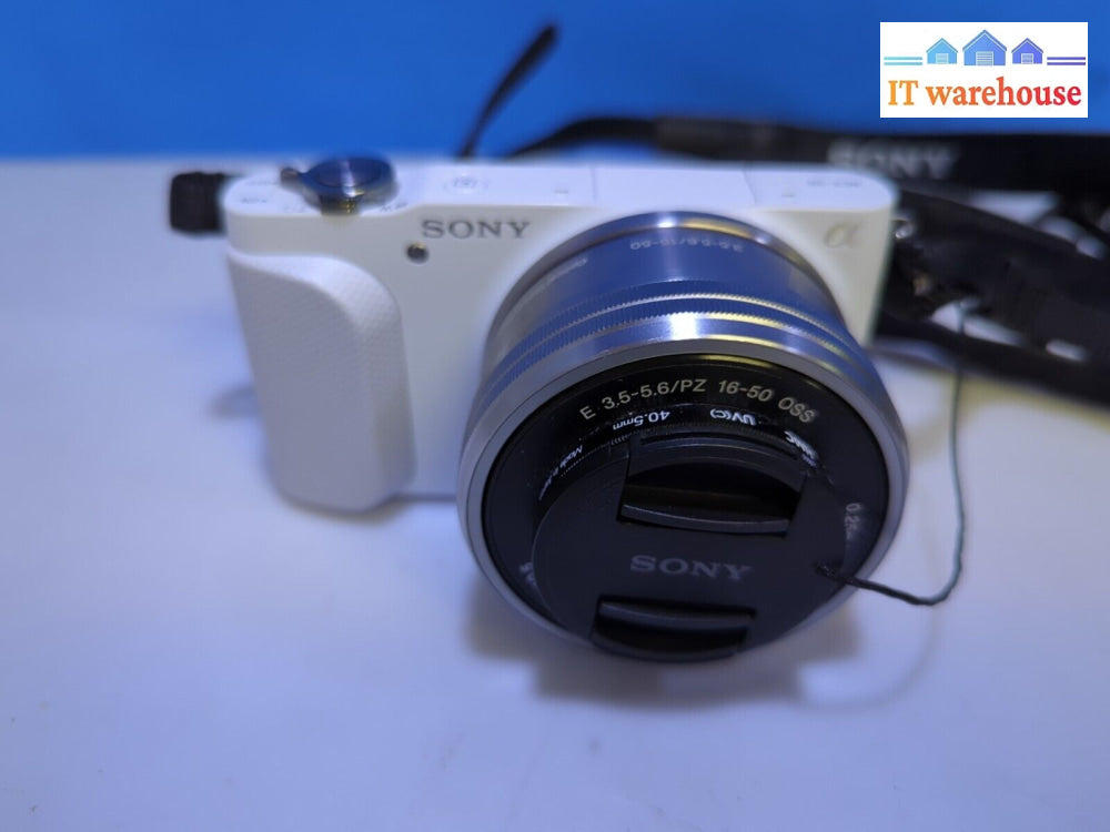 Sony Α Nex-3N F/3.5-5.6/15-50Mm Digital Mirrorless Camera + Batteries (As Is) -