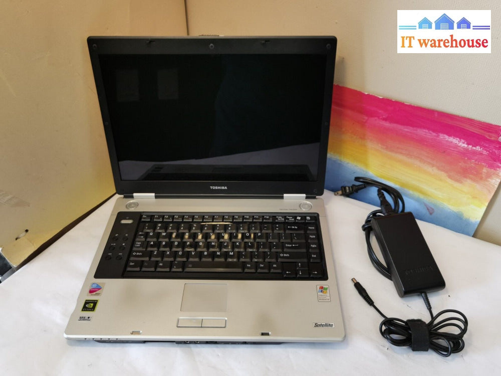 $ Toshiba Satellite M40 15.4’Laptop Intel Pentium M 1.6Ghz 512Mb 100Gb Hdd No Os