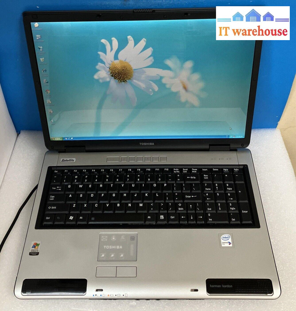 Toshiba Satellite P100 17’ Laptop Intel Core Duo Cpu/ 1Gb Ram / 500Gb Hdd Xp ~