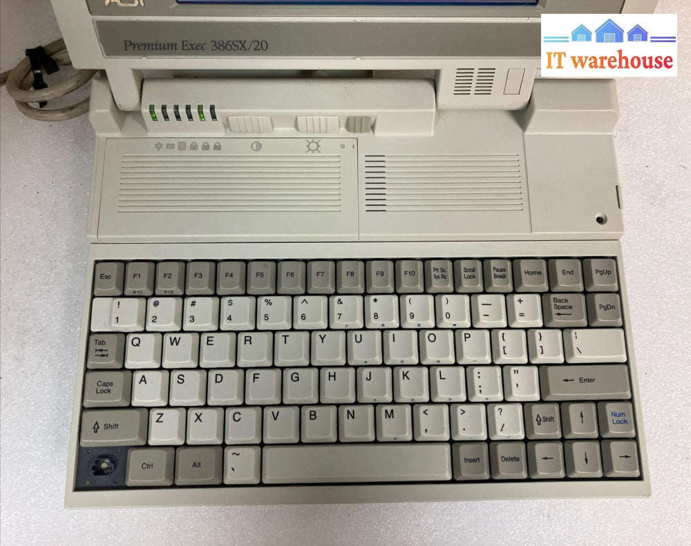 ~ Vintage Ast Premium Exec 386Sx/20 Laptop Computer (Bad Battery No Os Ac)