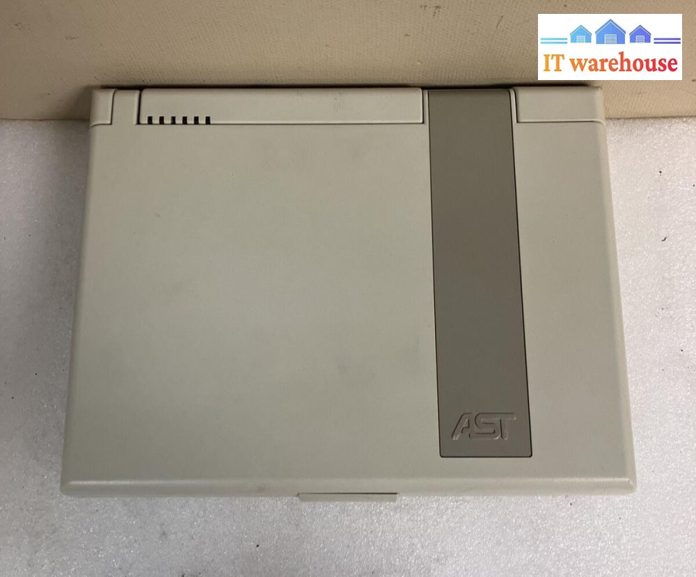 ~ Vintage Ast Premium Exec 386Sx/20 Laptop Computer (Bad Battery No Os Ac)