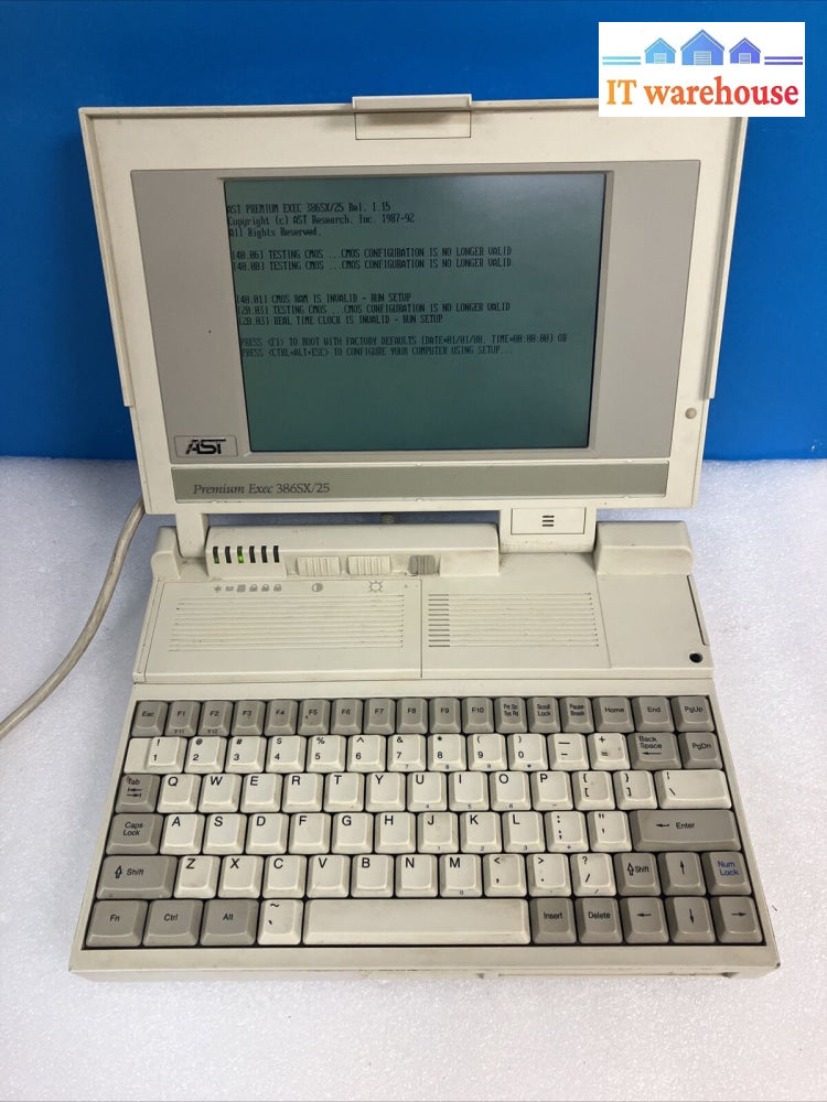 Vintage Ast Premium Exec 386Sx/25 Laptop Computer With Ac (Bad Battery No Os)